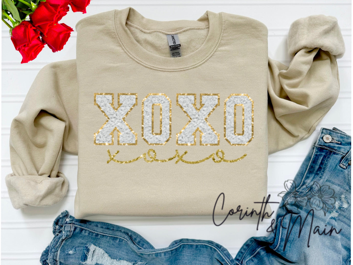 XOXO Gold & White Glitter - Corinth & Main
